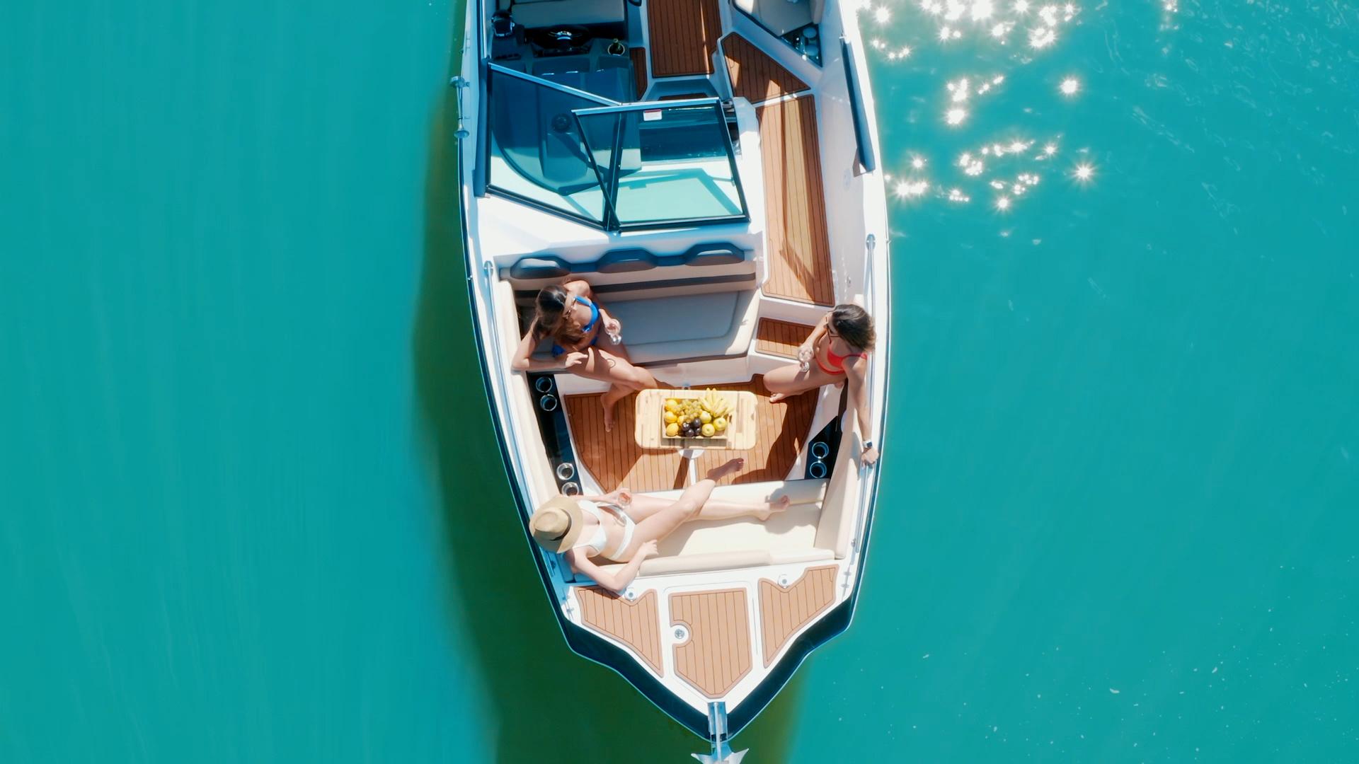 The Advantaged Boat