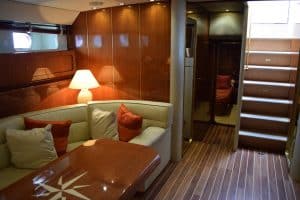 78’ Leopard living area