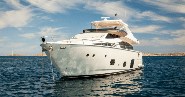 yacht rental Miami, luxury yacht charters