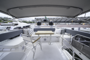 Sessa F48 INT_VAZ6393