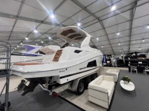 ventura_v300_daycruiser_8276